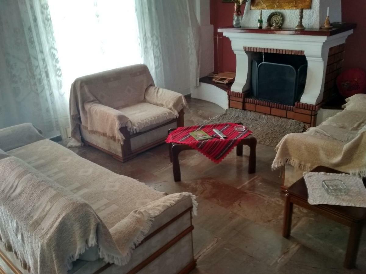 דירות Áno Garoúna Traditional House Garounas מראה חיצוני תמונה