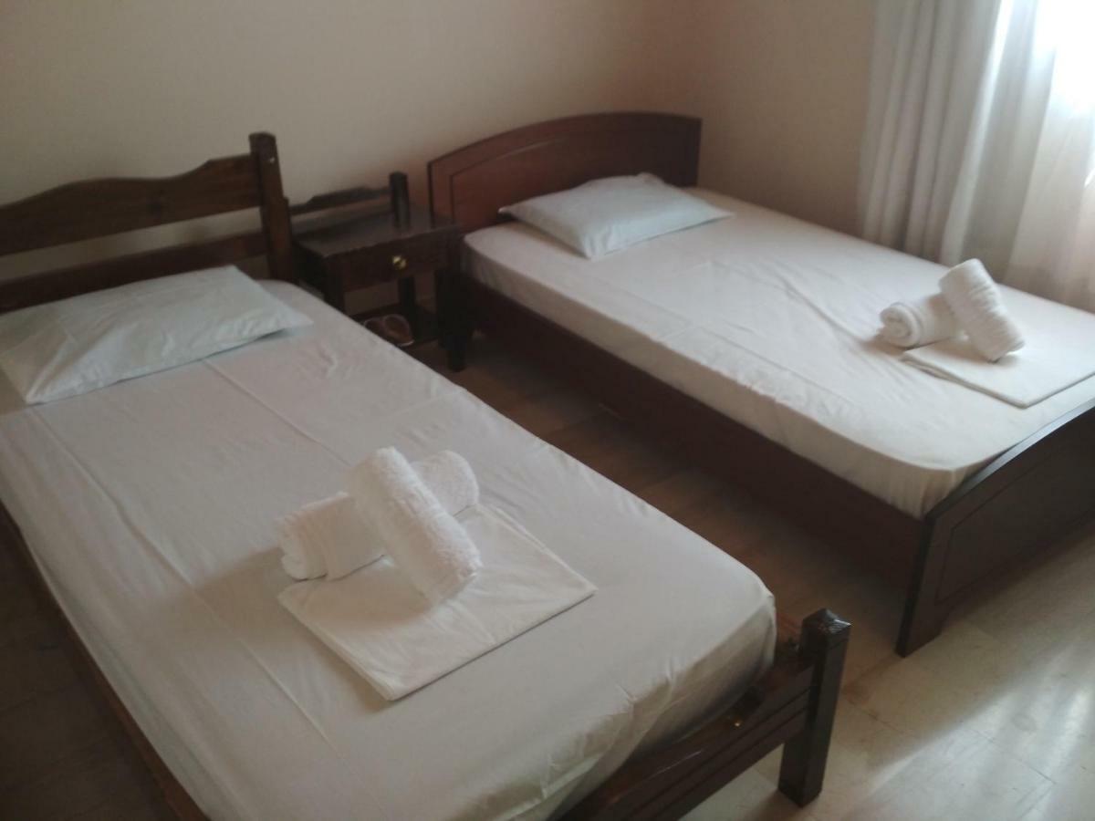 דירות Áno Garoúna Traditional House Garounas מראה חיצוני תמונה